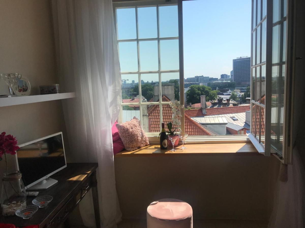 Cozy Oldtown Studio With Magnific City View Talin Exterior foto